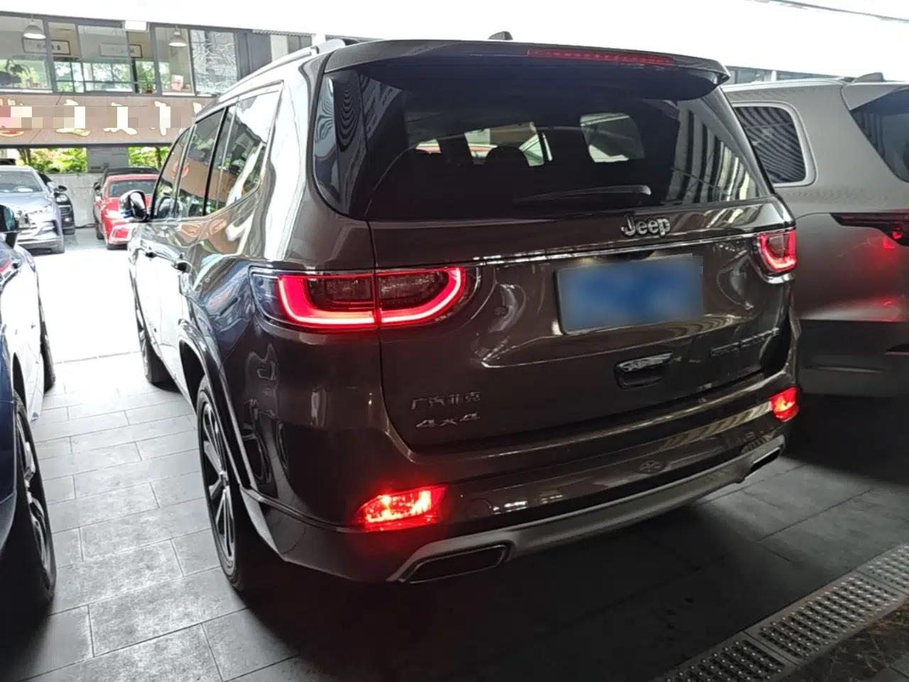 Jeep Grand Commander 2018 2.0T Four-Wheel Drive Smart Enjoyment Version China VI — миниатюра 4