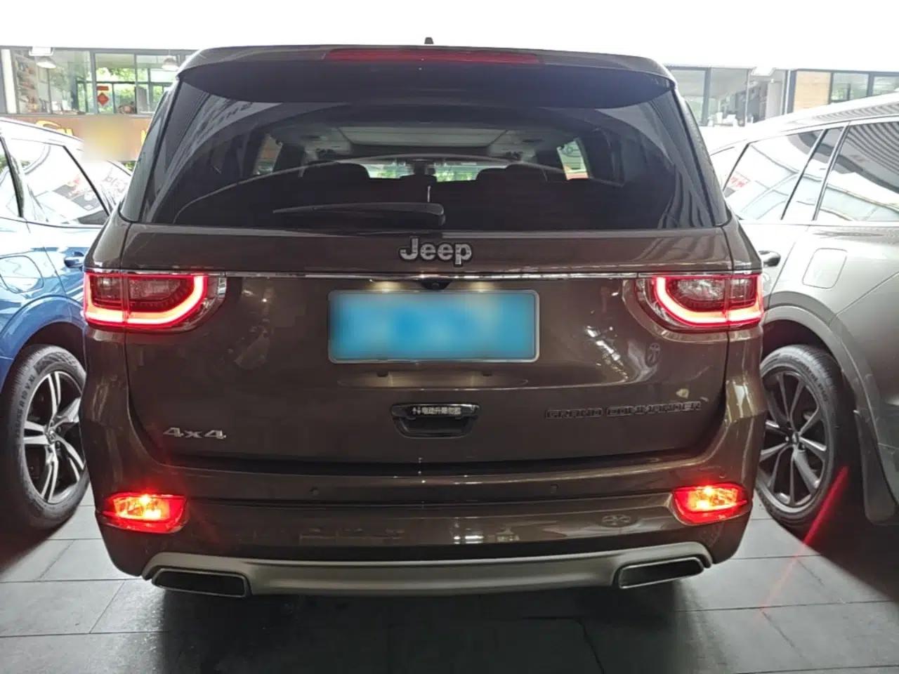 Jeep Grand Commander 2018 2.0T Four-Wheel Drive Smart Enjoyment Version China VI — миниатюра 5