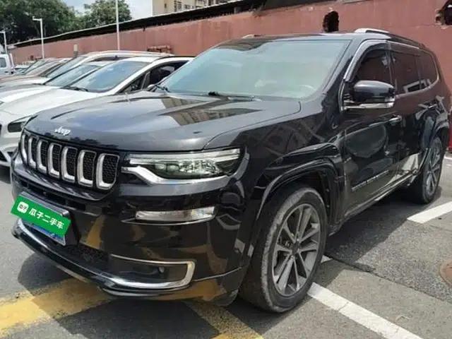 Jeep Grand Commander 2018 2.0T Four-Wheel Drive Smart Enjoyment Version China V Emission Standard