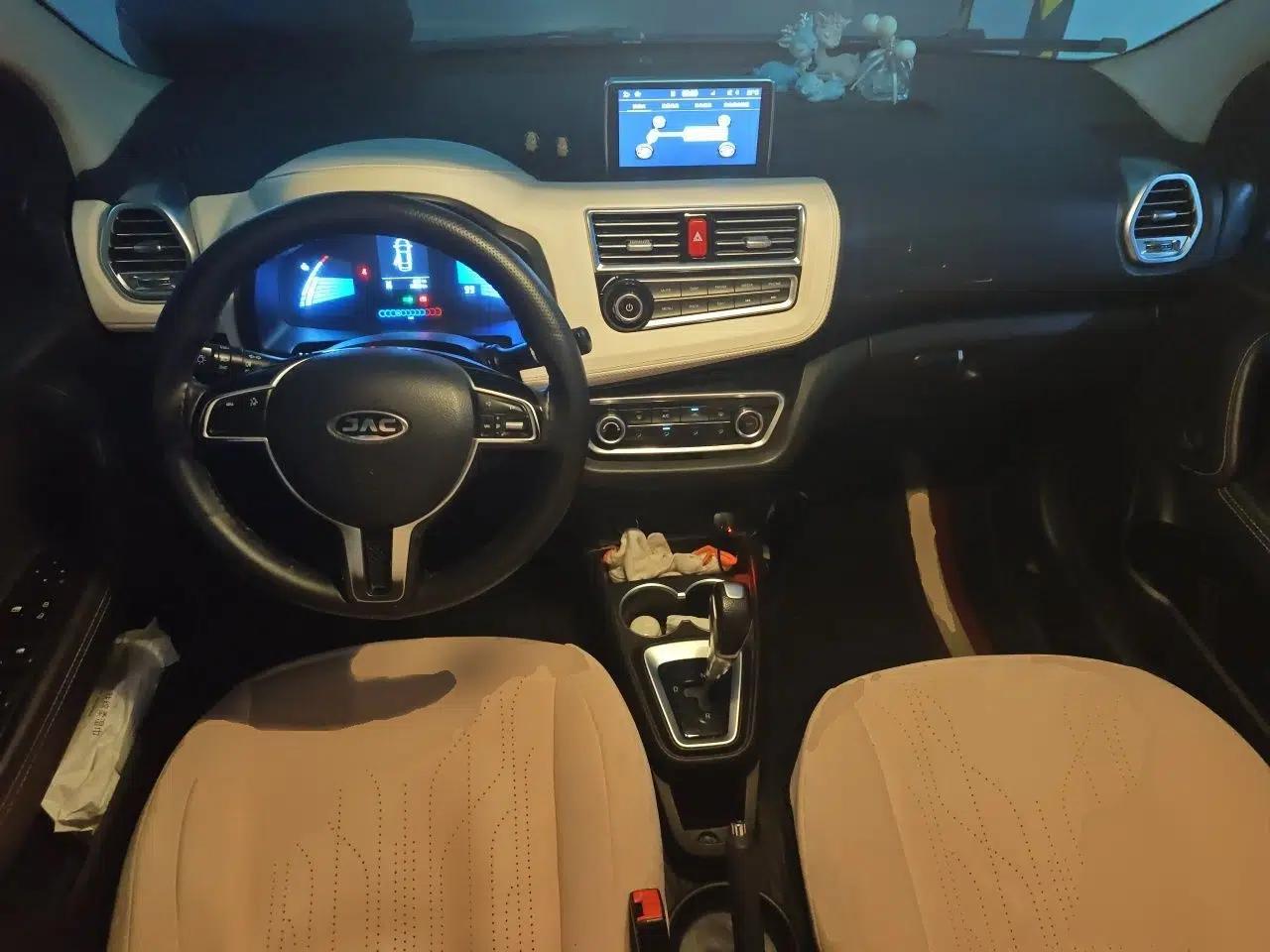 JAC Group iEV6E 2017 iEV6E — миниатюра 9