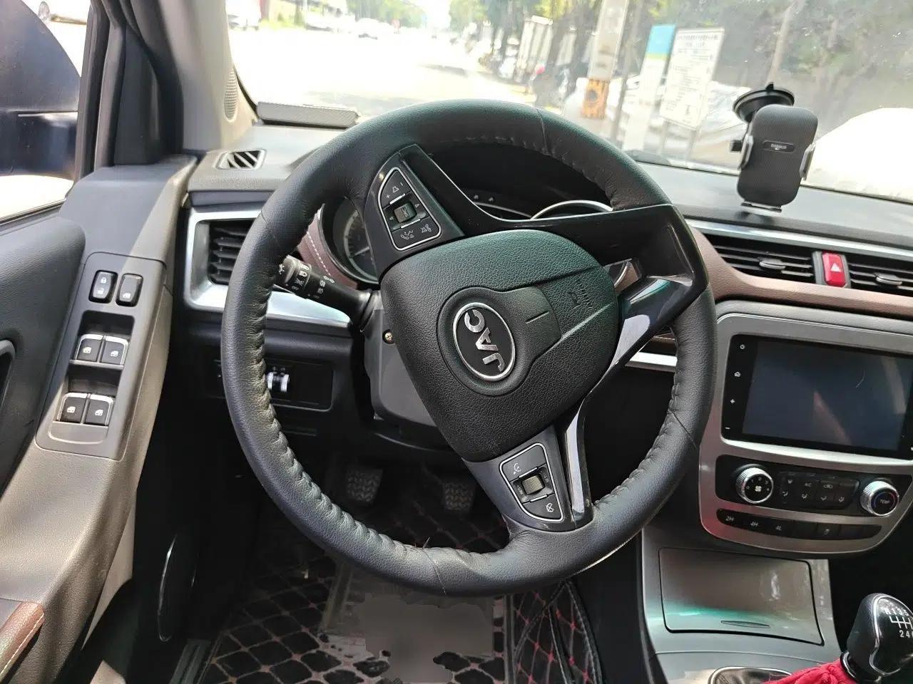 JAC Group T8 2019 2.0T Gasoline 4x4 Prestige Version Standard Double Cabin HFC4GA3-4D — миниатюра 10