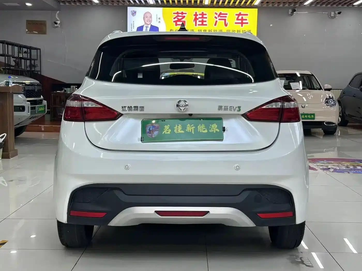 Yizhi EV3 2019 Cool Run Edition — миниатюра 15