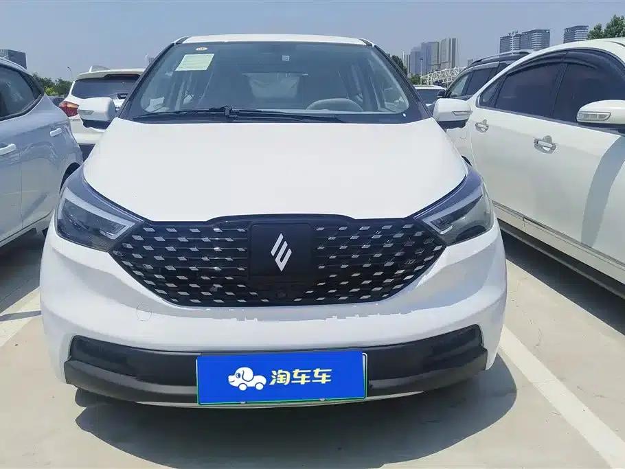 Yizhi EV3 2025 Plus 330KM Luxury Edition — миниатюра 2