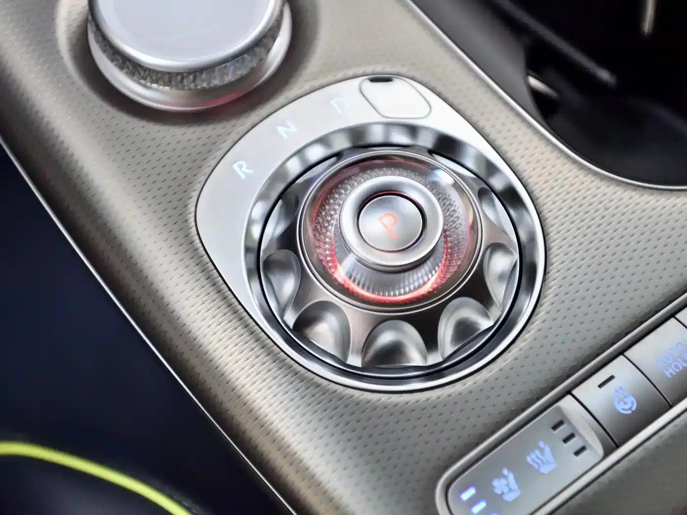 Genesis GV60 2023 Dual Motor All-Wheel Drive High-Performance Flagship Edition — миниатюра 12