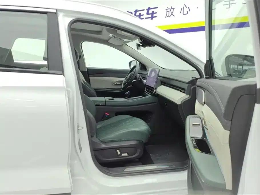 Jetour Mountain & Sea L9 2024 1.5TD 2DHT Pro 7-seater — миниатюра 8