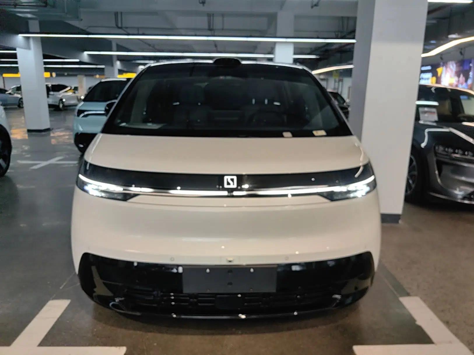 Zeekr MIX 2025 Intelligent Driving Version — миниатюра 2