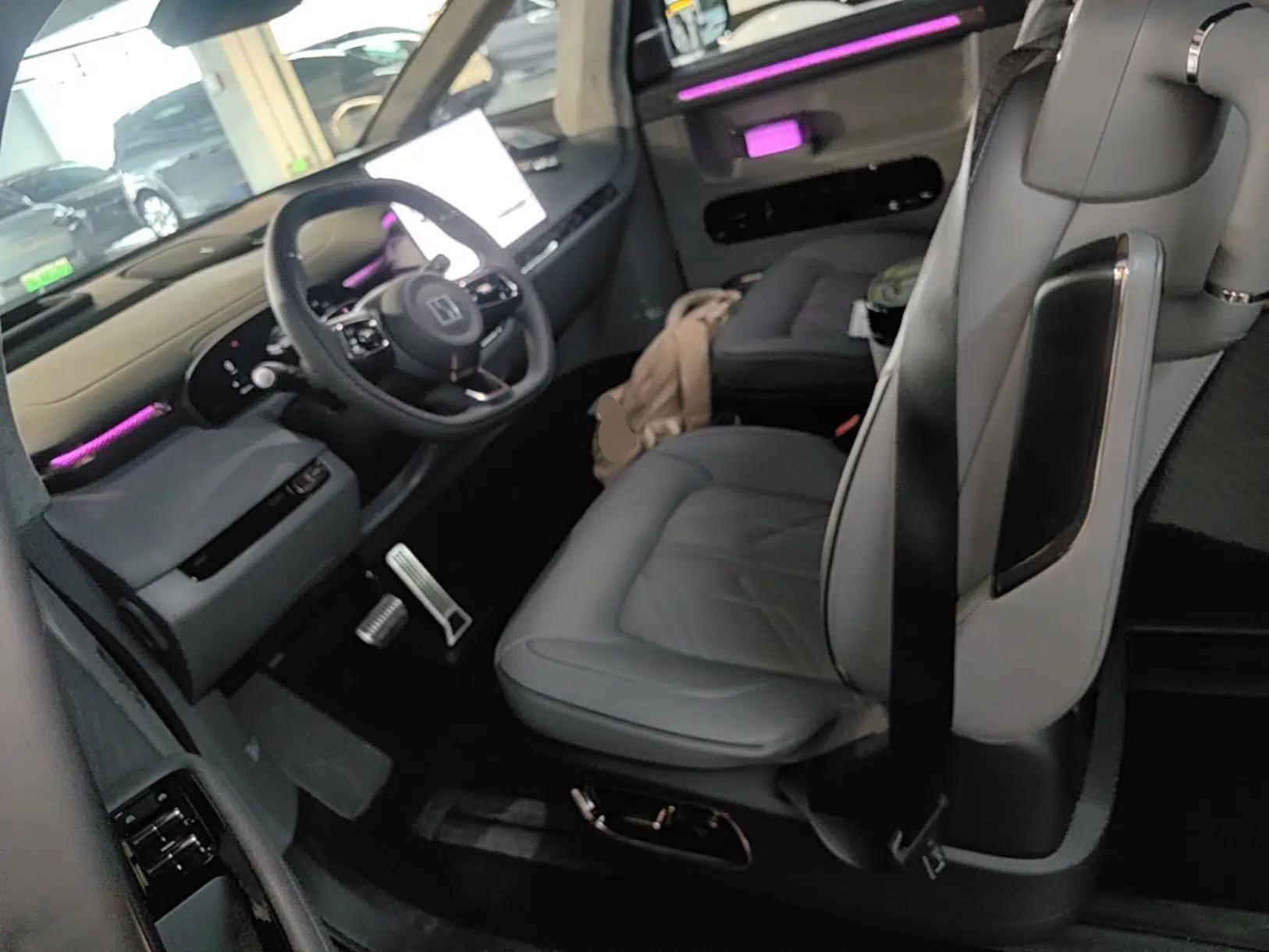 Zeekr MIX 2025 Intelligent Driving Version — миниатюра 17