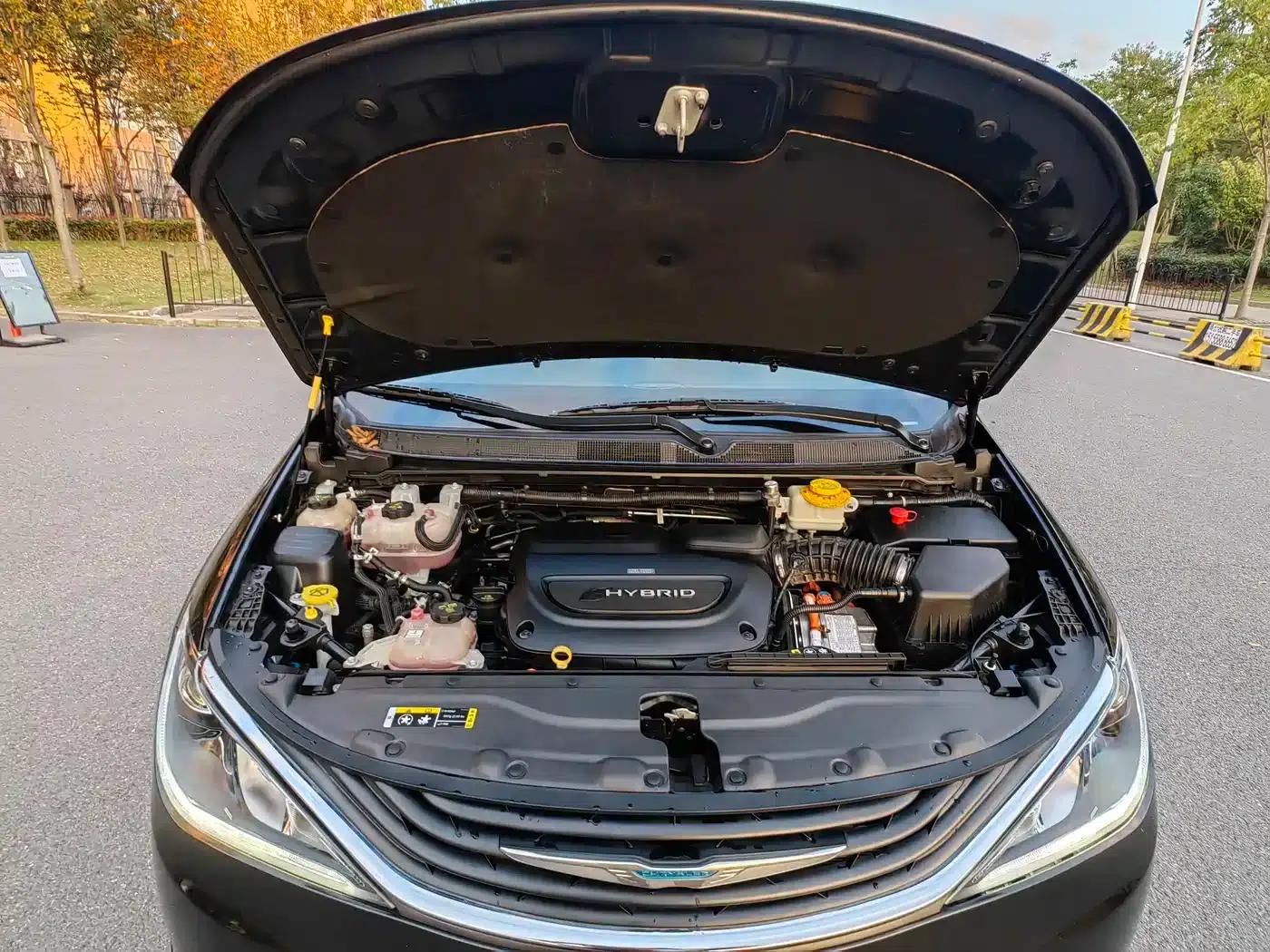 2018 Chrysler Grand Voyager PHEV (Imported) 3.6L Plug-in Hybrid — миниатюра 31