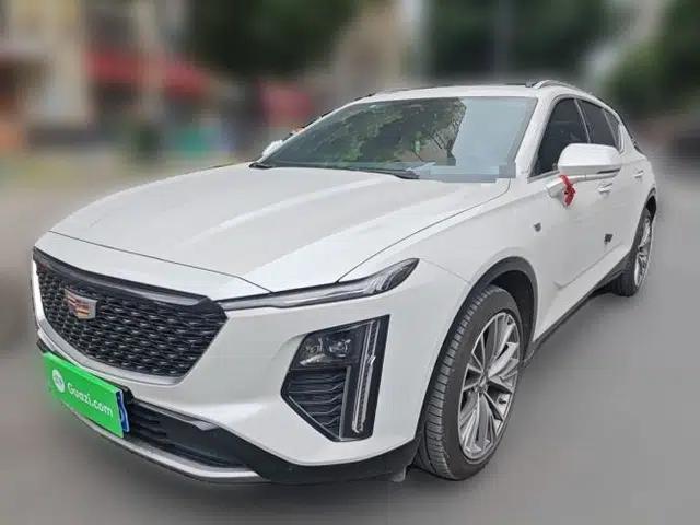 Cadillac GT4 2023 25T Luxury Model