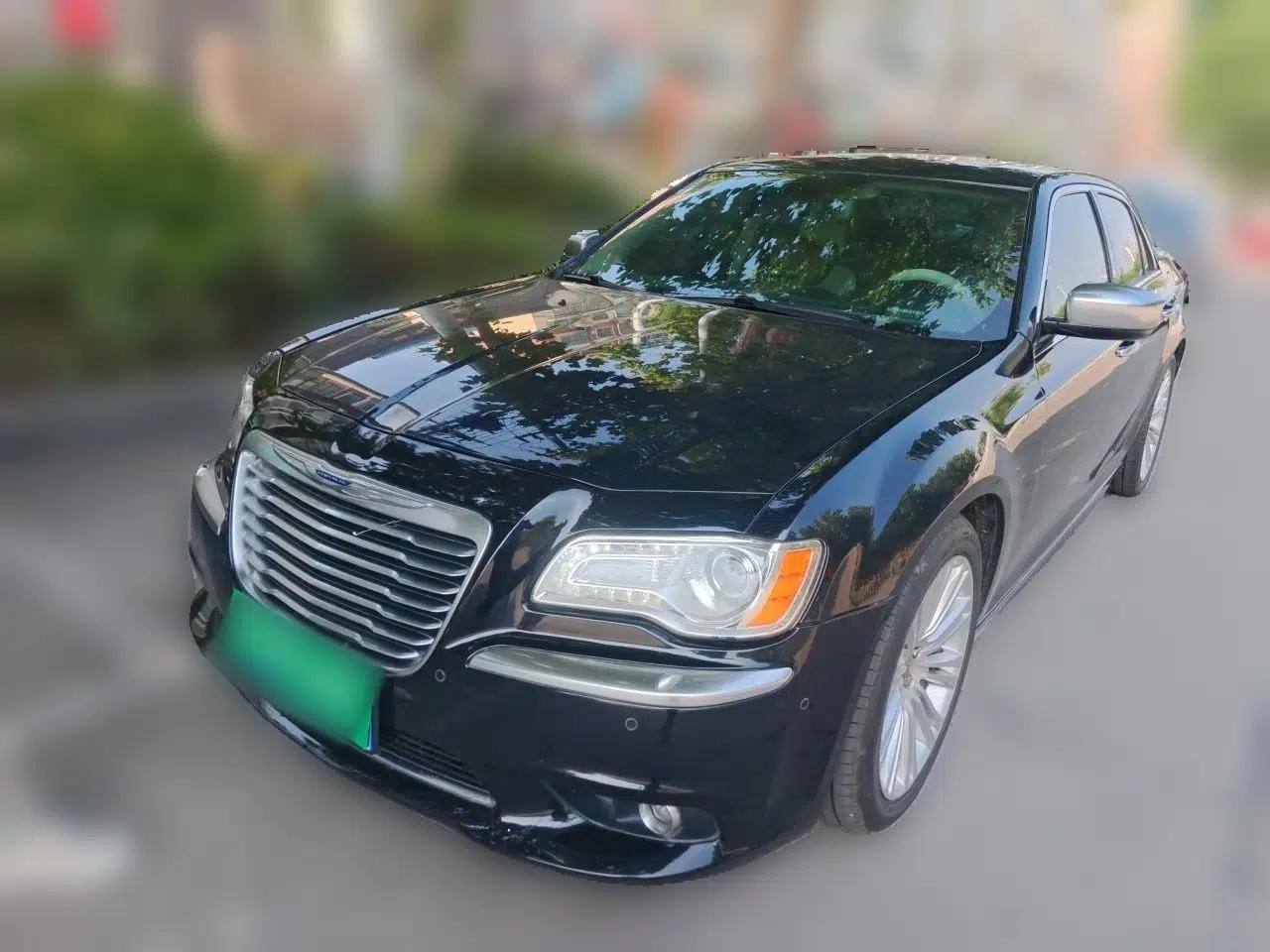 Chrysler 300C 2014 3.0L Excellence Edition — миниатюра 1