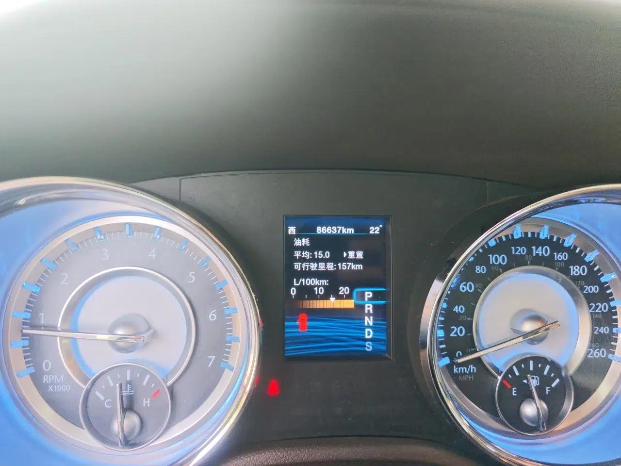 Chrysler 300C 2014 3.0L Excellence Edition — миниатюра 12