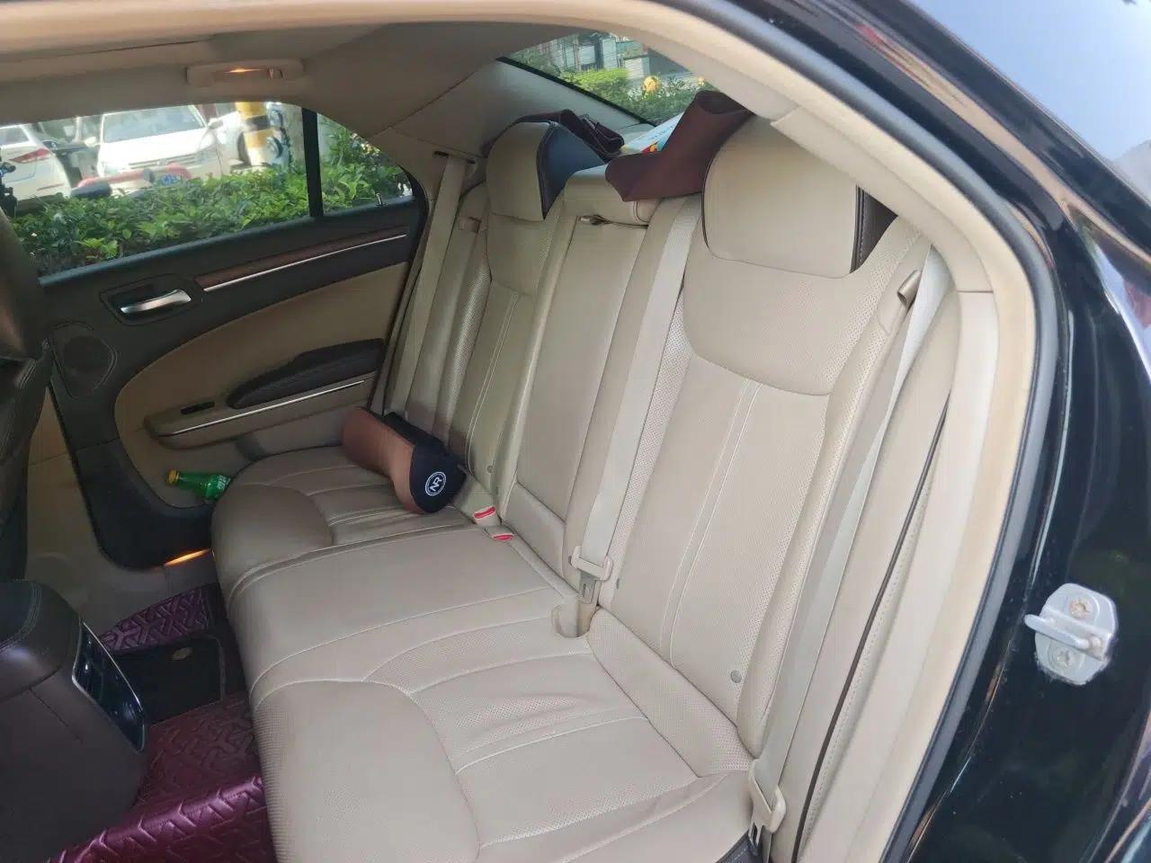 Chrysler 300C 2014 3.0L Excellence Edition — миниатюра 17
