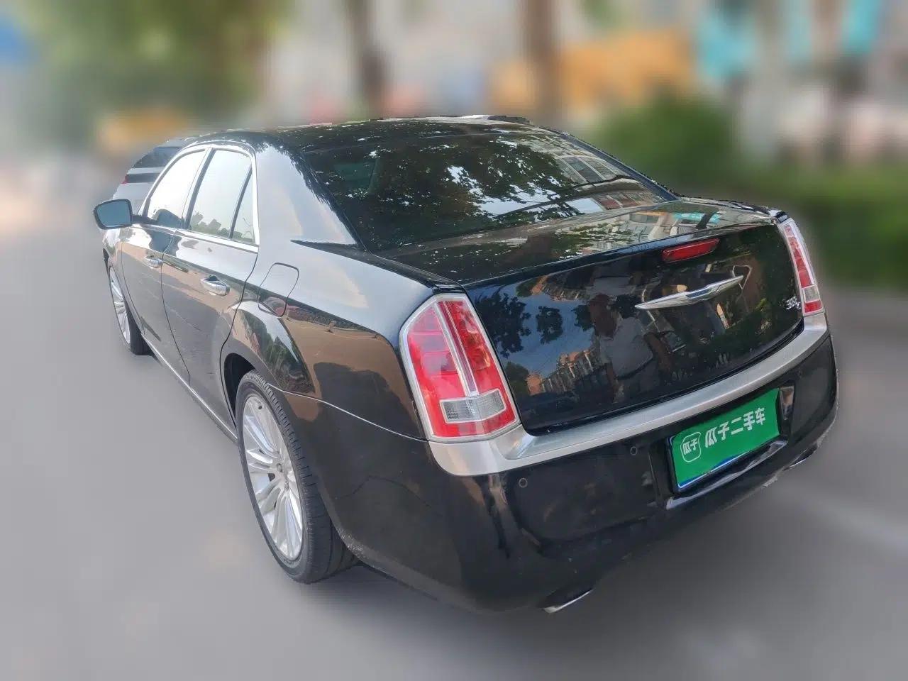 Chrysler 300C 2014 3.0L Excellence Edition — миниатюра 4