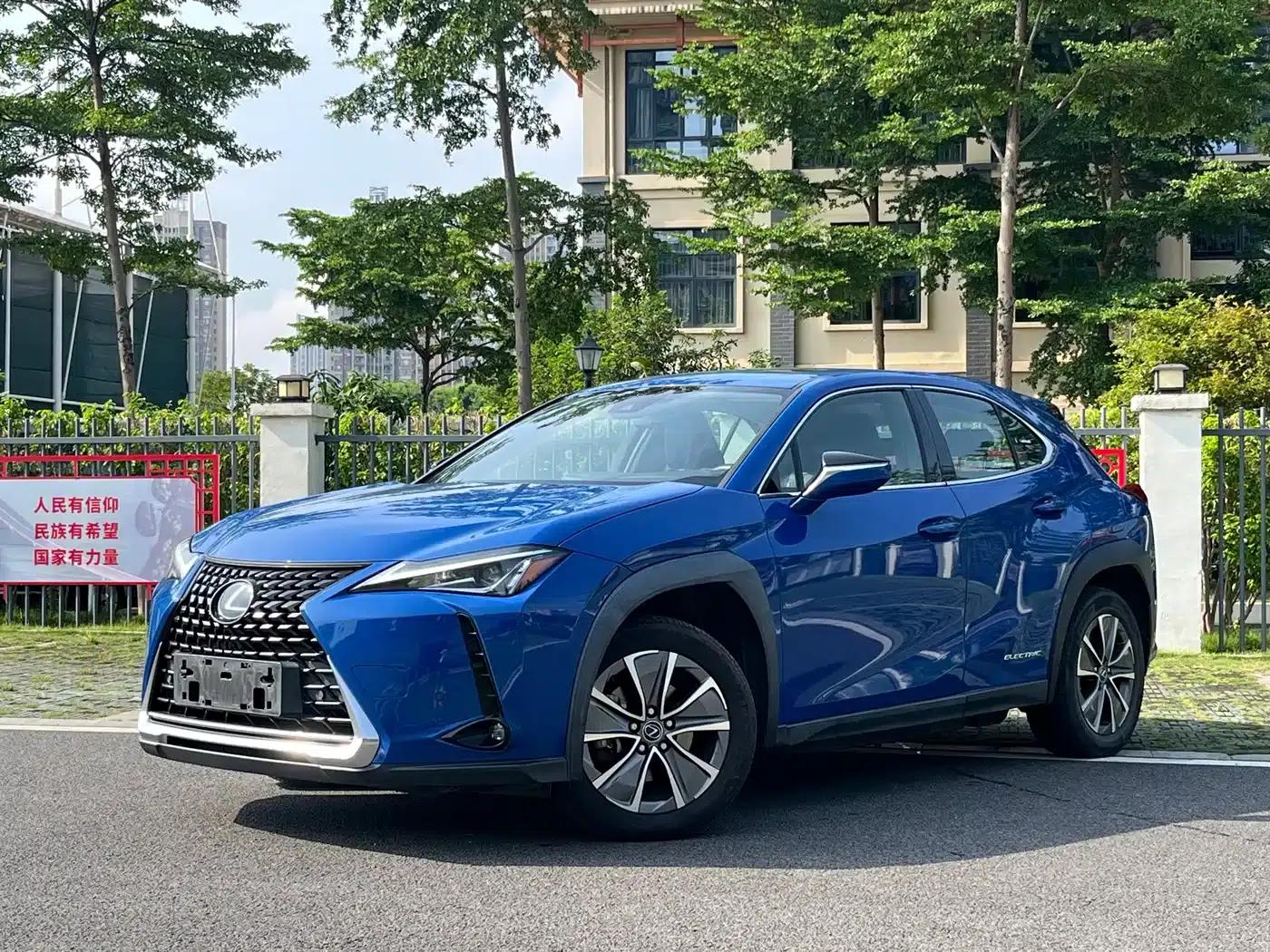 Lexus UX PHEV 2020 300e Pure Enjoyment Edition — миниатюра 2