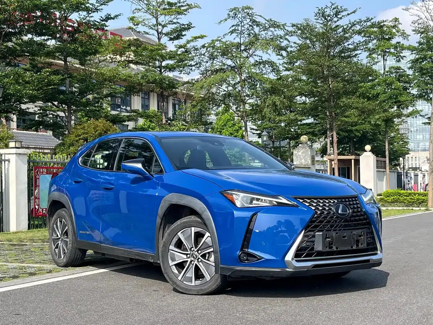 Lexus UX PHEV 2020 300e Pure Enjoyment Edition — миниатюра 37