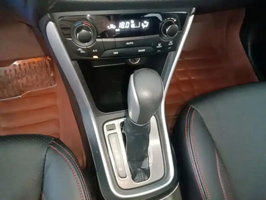 Vitara 2014 1.6L CVT 2WD Elite — миниатюра 14