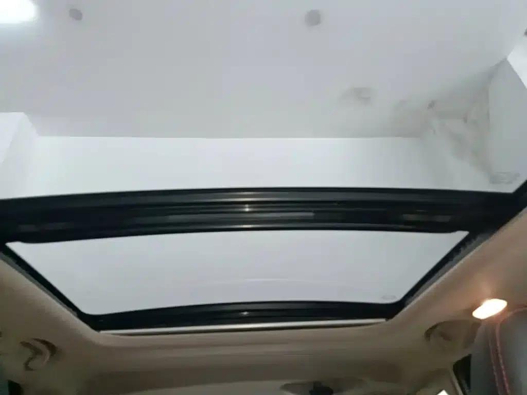 Vitara 2014 1.6L CVT 2WD Elite — миниатюра 18