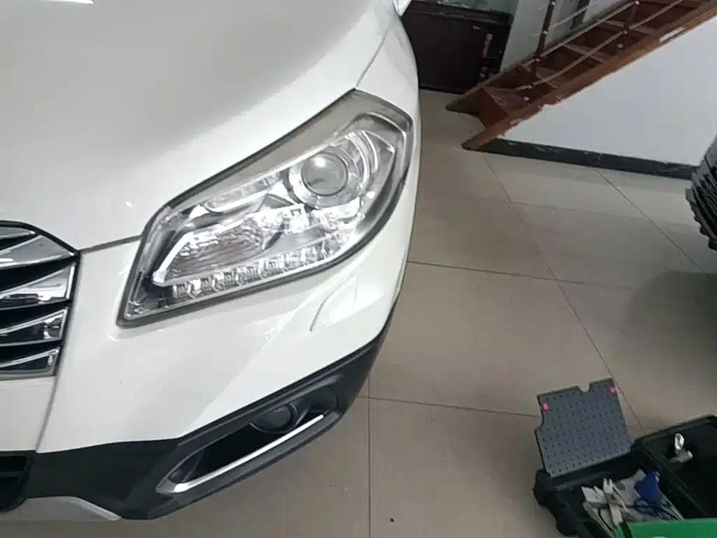 Vitara 2014 1.6L CVT 2WD Elite — миниатюра 24