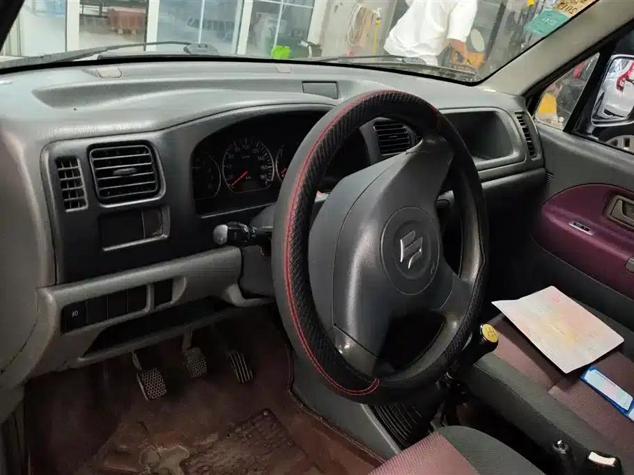 Beidouxing 2013 Entrepreneur Edition 1.0L Manual Comfort Model — миниатюра 12