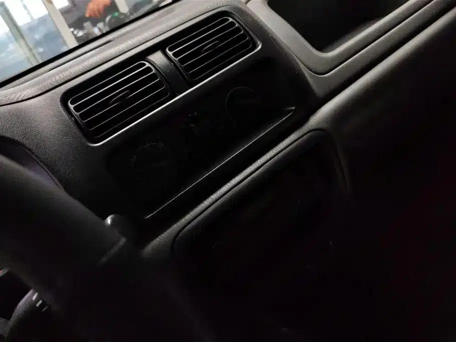 Beidouxing 2013 Entrepreneur Edition 1.0L Manual Comfort Model — миниатюра 13