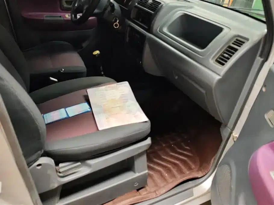Beidouxing 2013 Entrepreneur Edition 1.0L Manual Comfort Model — миниатюра 8