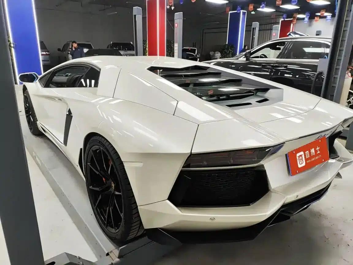 2011 Aventador LP 700-4 — миниатюра 3