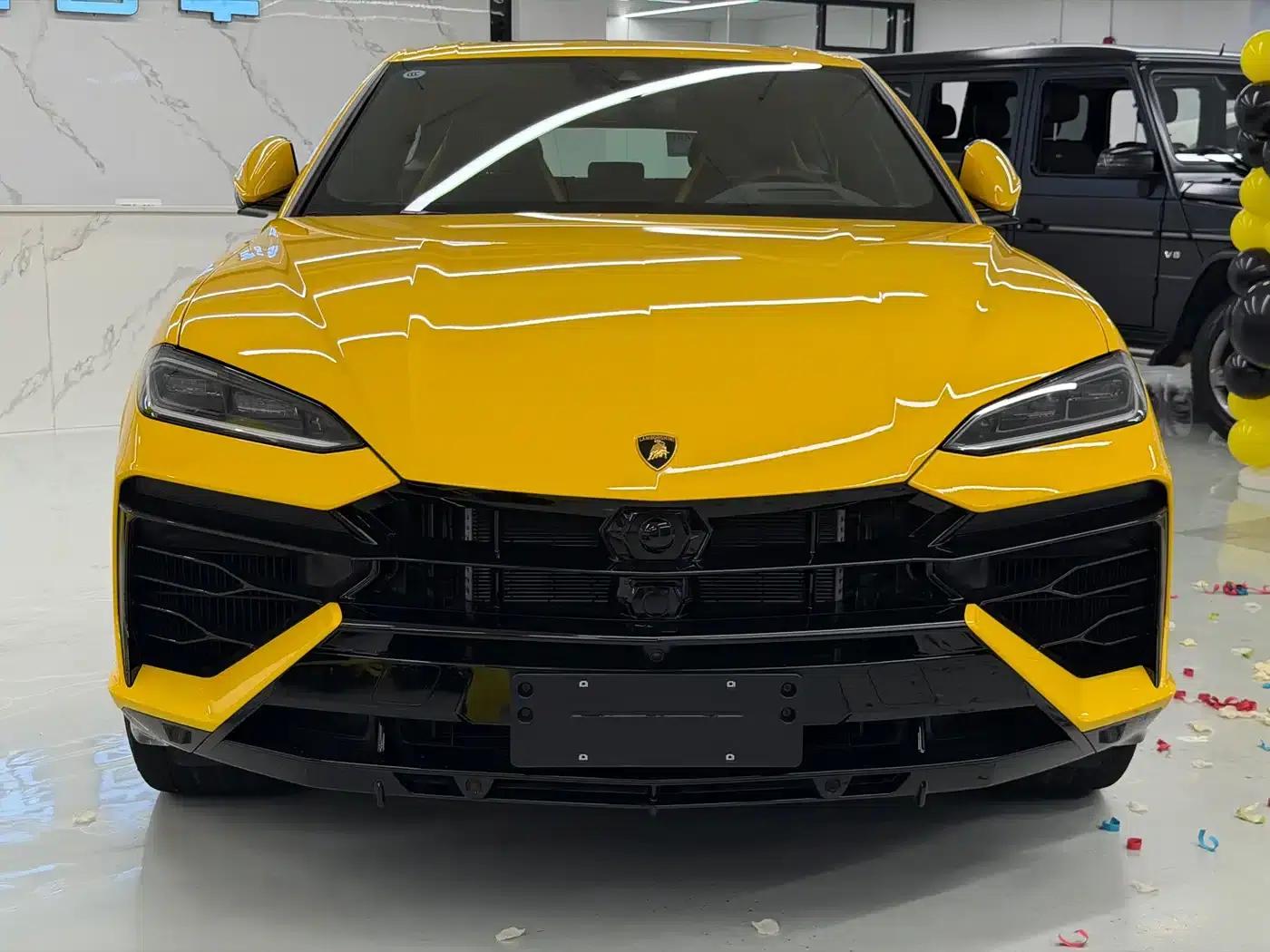 2025 Urus SE 4.0T Standard Edition — миниатюра 2