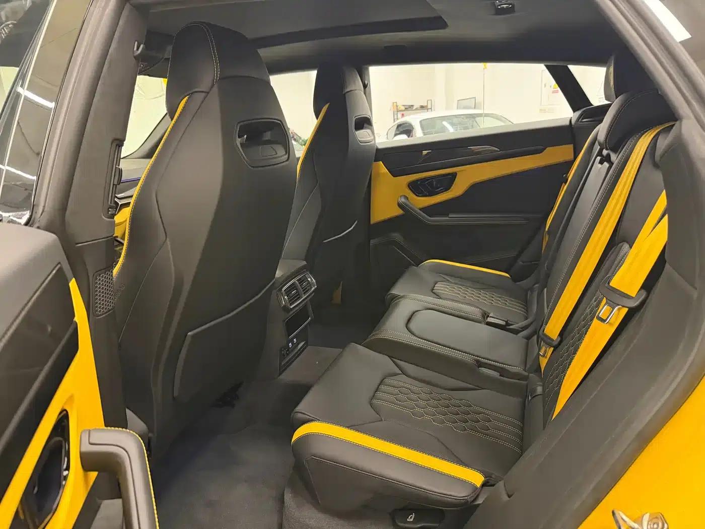 2025 Urus SE 4.0T Standard Edition — миниатюра 4