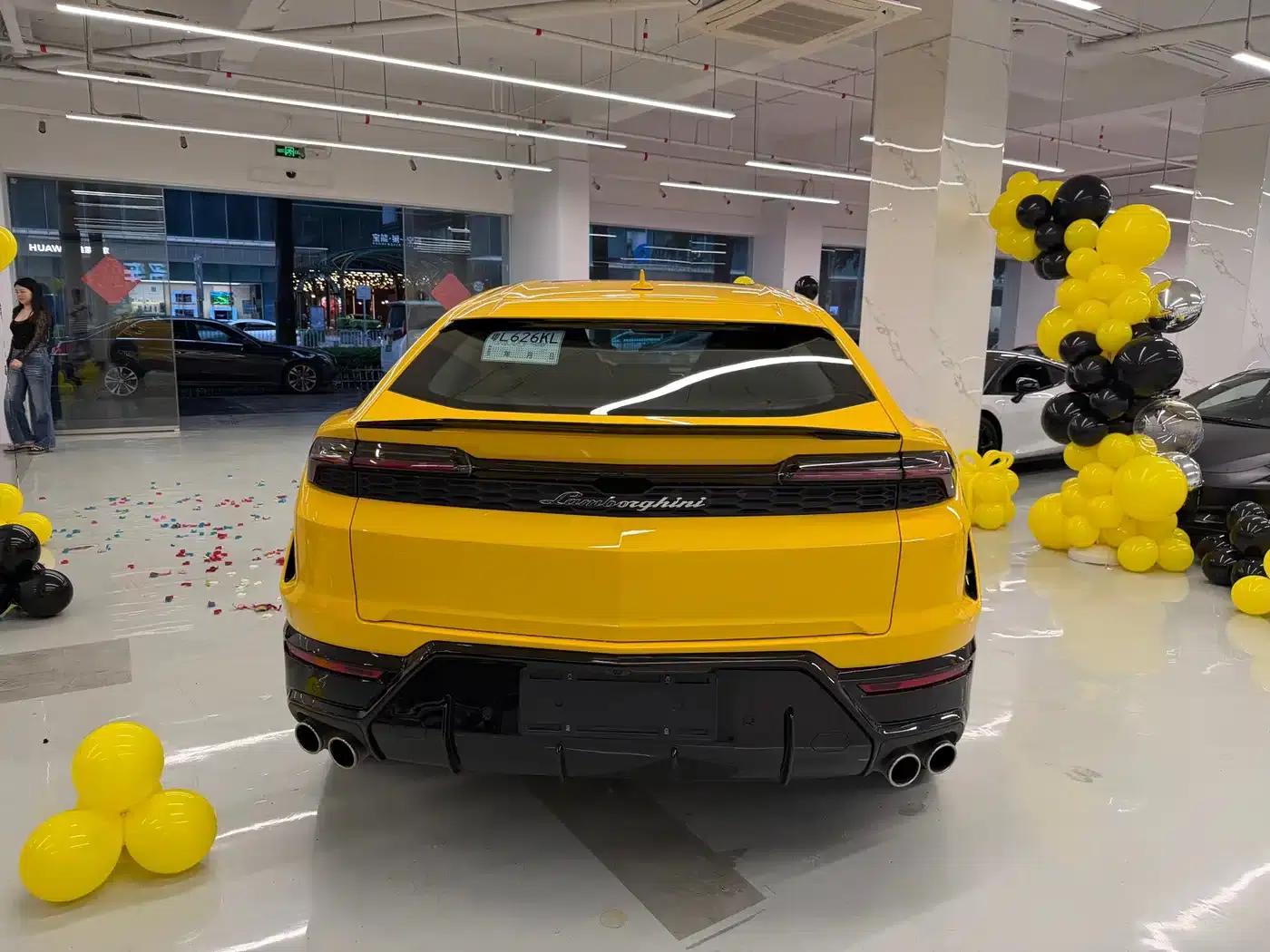 2025 Urus SE 4.0T Standard Edition — миниатюра 8