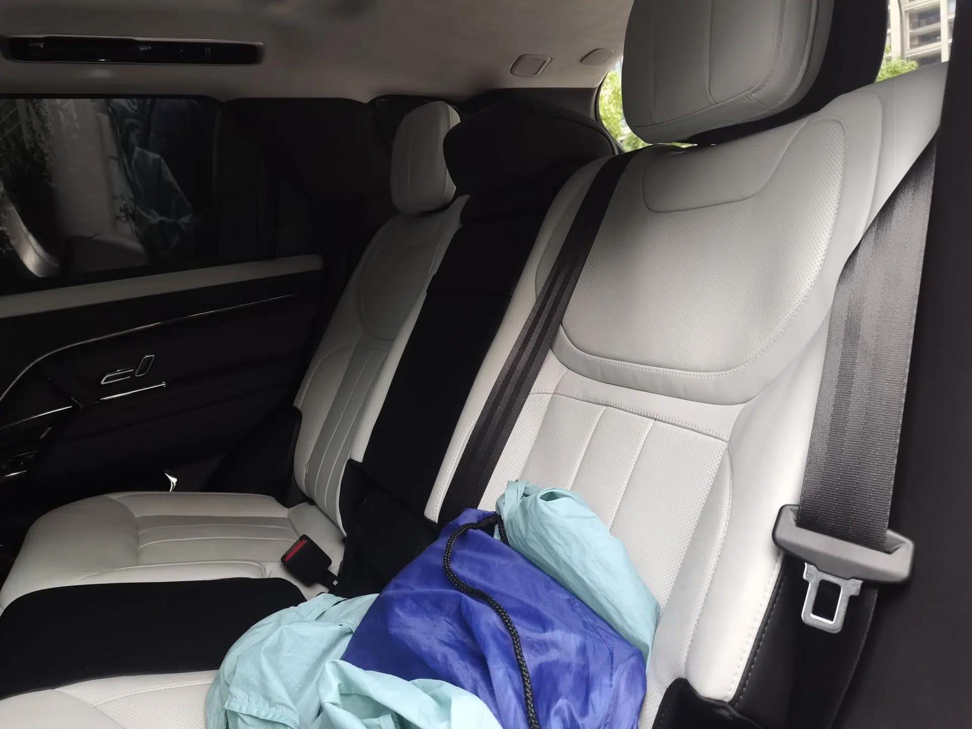 Land Rover Range SportNew Energy 2023 P510e Plug-in Hybrid – First Edition — миниатюра 17