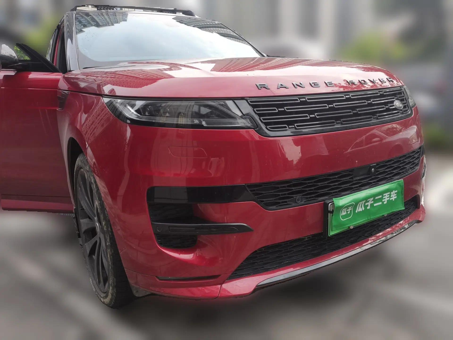 Land Rover Range SportNew Energy 2023 P510e Plug-in Hybrid – First Edition — миниатюра 3