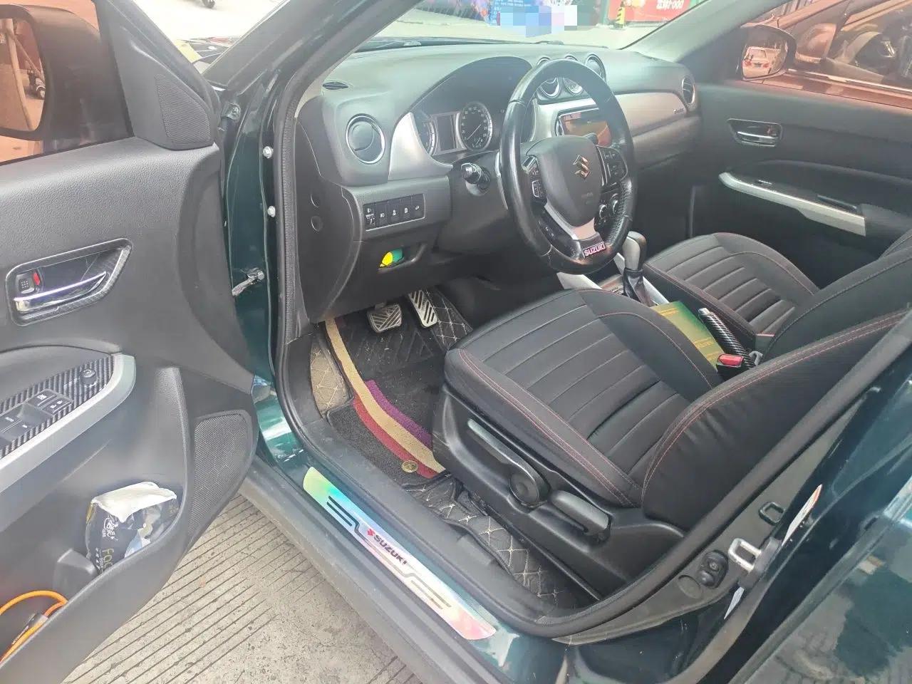 Suzuki Vitara 2016 1.4T Automatic All-Wheel Drive Leading Version — миниатюра 16