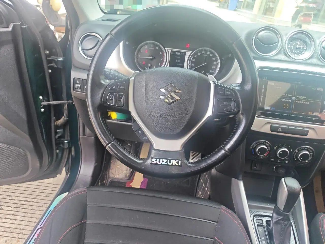 Suzuki Vitara 2016 1.4T Automatic All-Wheel Drive Leading Version — миниатюра 10