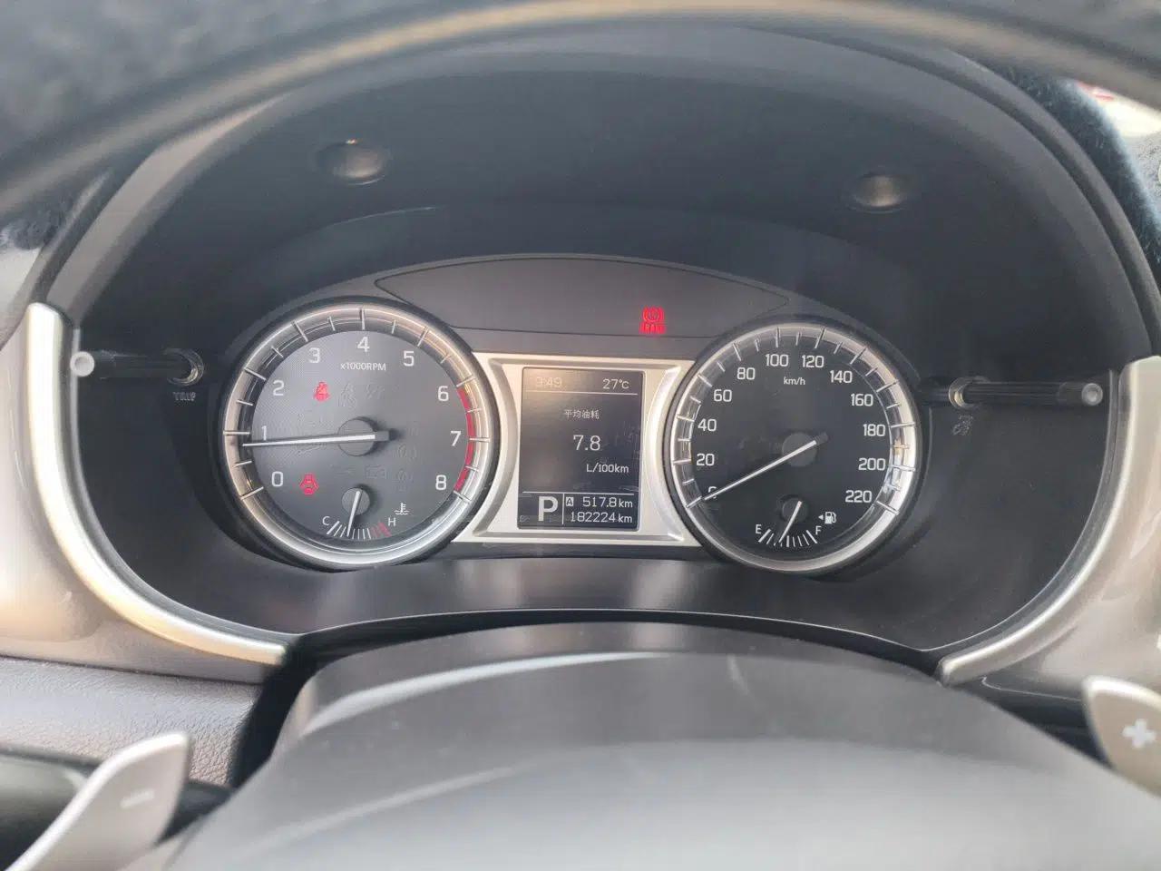 Suzuki Vitara 2016 1.4T Automatic Two-Wheel Drive Elite Model — миниатюра 11