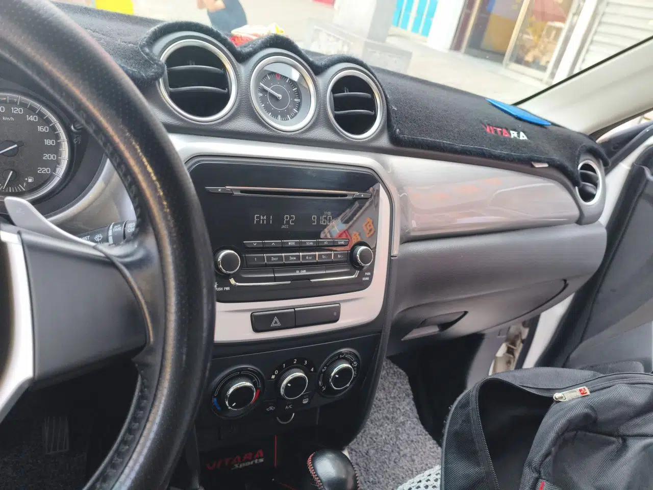 Suzuki Vitara 2016 1.4T Automatic Two-Wheel Drive Elite Model — миниатюра 13