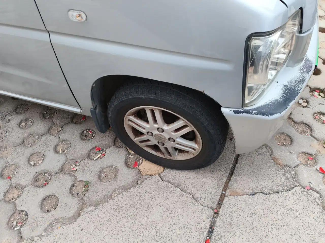 Suzuki Wagon R 2015 1.0L Manual Comfort Model — миниатюра 8