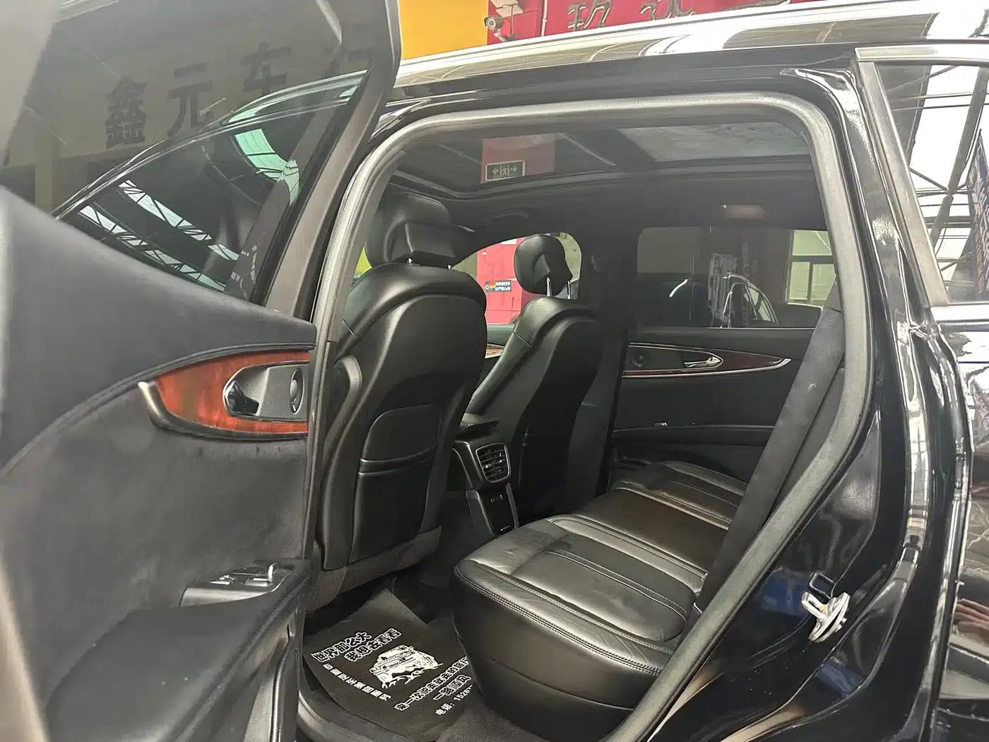 Lincoln MKX 2015 2.7T AWD Premium Edition — миниатюра 4