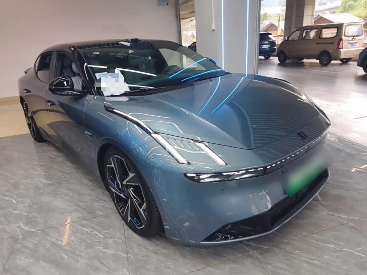 Lynk & Co Z10 2025 95 kWh 702 km All-Wheel Drive Intelligent Driving Ultra — миниатюра 3