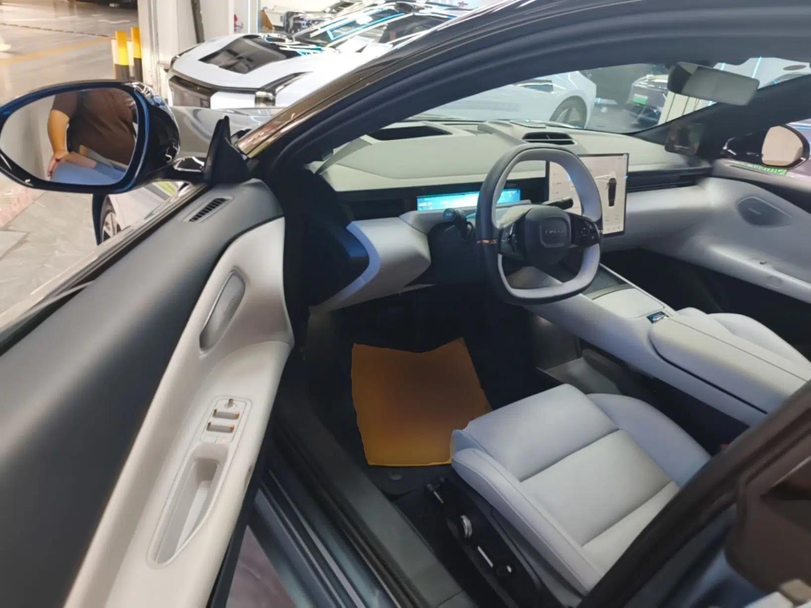 Lynk & Co Z10 2025 95 kWh 702 km All-Wheel Drive Intelligent Driving Ultra — миниатюра 24