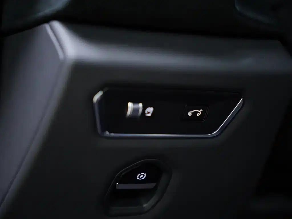 EMIRA 2021 2.0T DCT First Edition — миниатюра 32