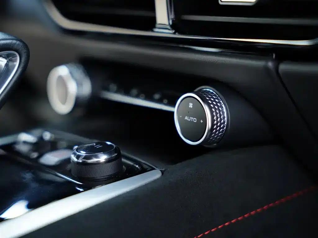EMIRA 2021 2.0T DCT First Edition — миниатюра 45