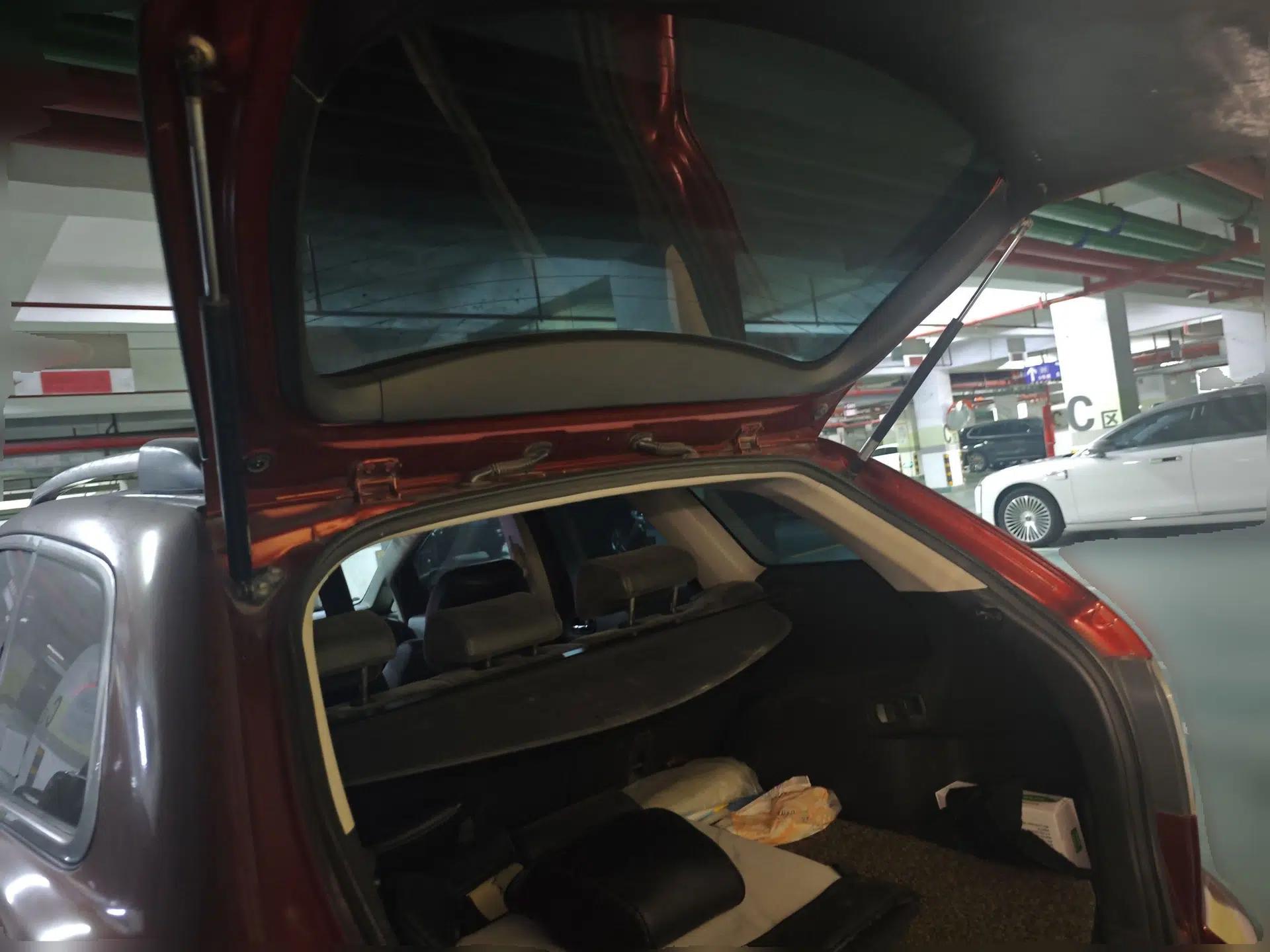 Mazda CX-7 2010 2.5L Luxury Edition — миниатюра 19
