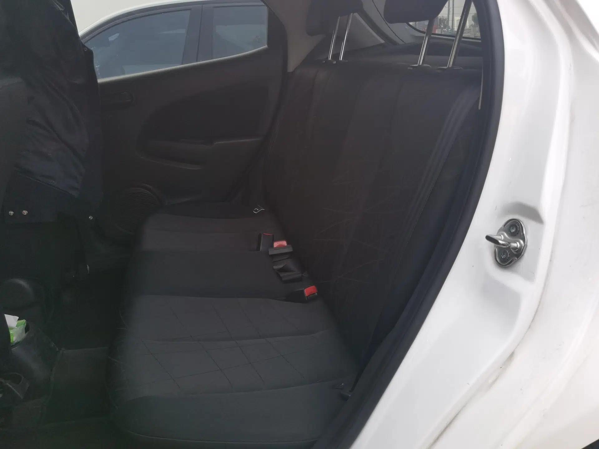 Mazda 2 2012 Hatchback Xuan Dong 1.5L Automatic Value Edition — миниатюра 17