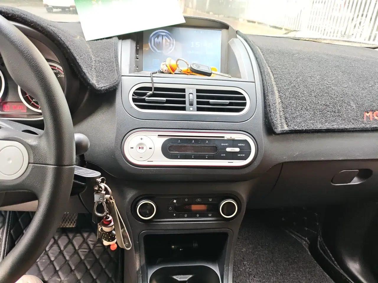 MG 3SW 2015 1.5L AMT Elite Model — миниатюра 13