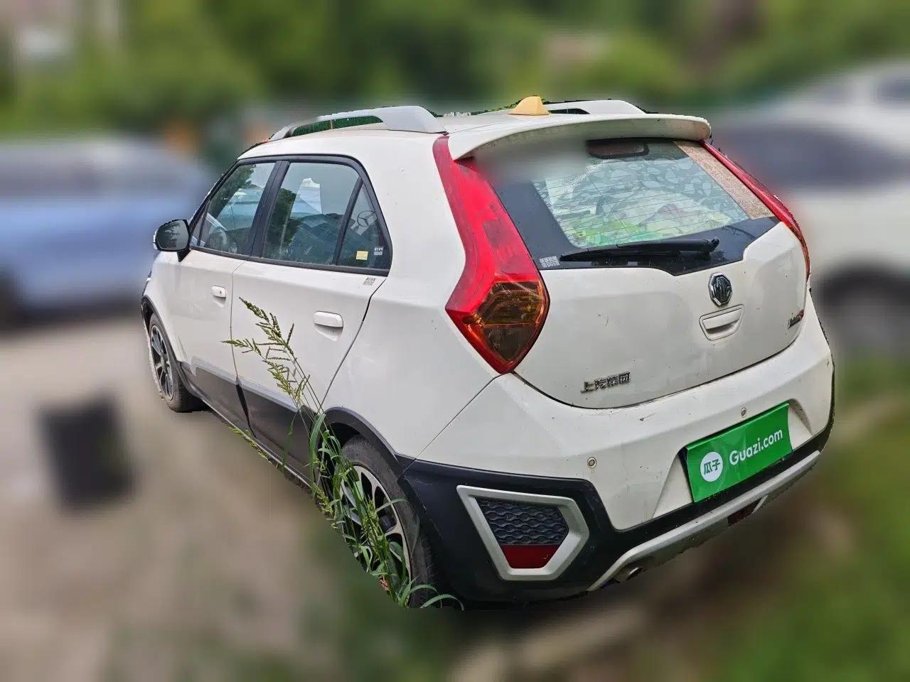 MG 3SW 2015 1.5L AMT Elite Model — миниатюра 4