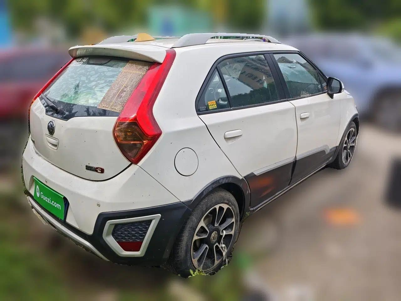 MG 3SW 2015 1.5L AMT Elite Model — миниатюра 6