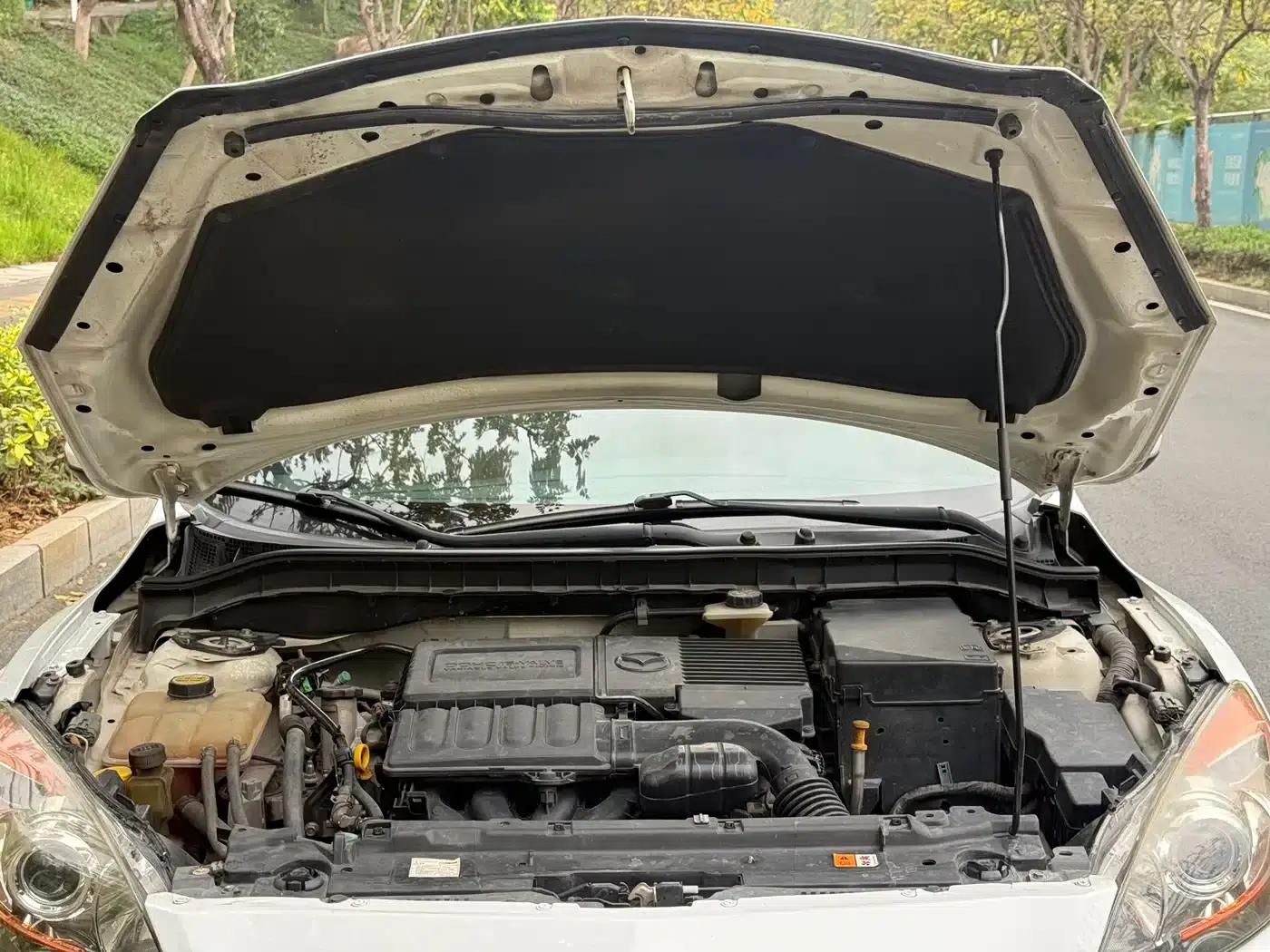 Mazda3 Axela 2012 Hatchback 1.6L Automatic Elite — миниатюра 13