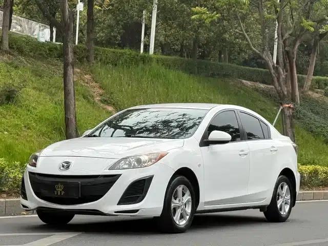 Mazda3 Axela 2012 Hatchback 1.6L Automatic Elite