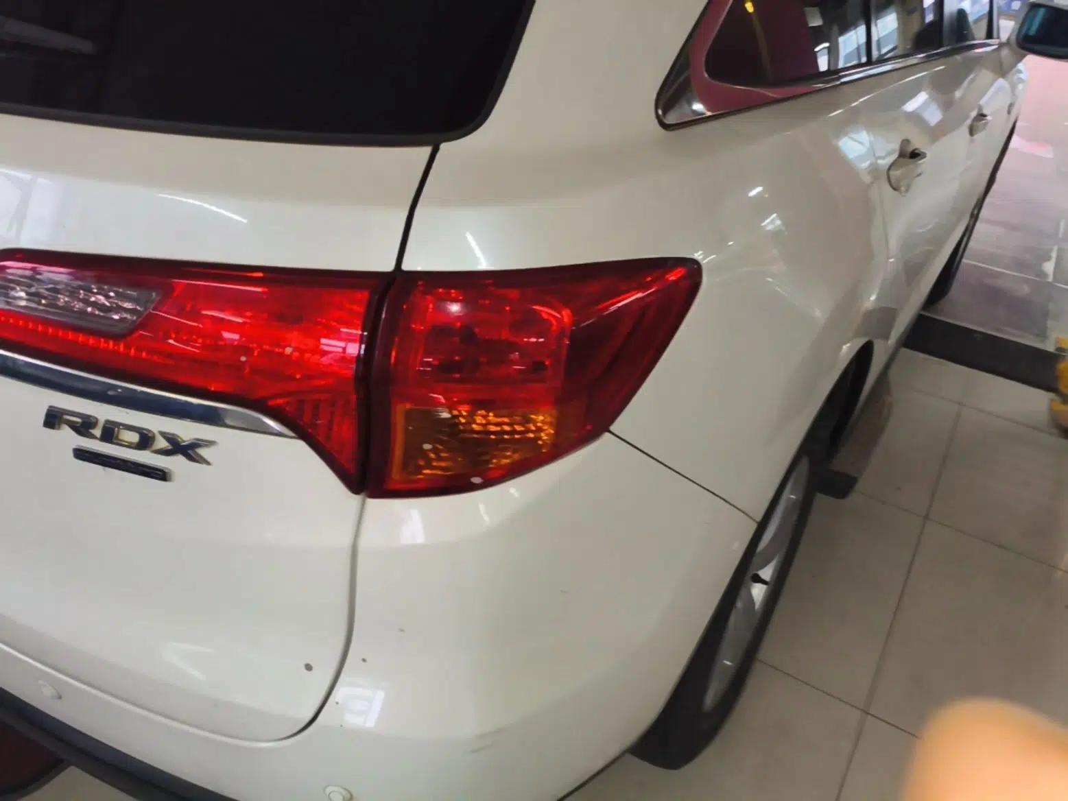 Acura RDX 2013 3.0L Two-Wheel Drive Elite Edition — миниатюра 9