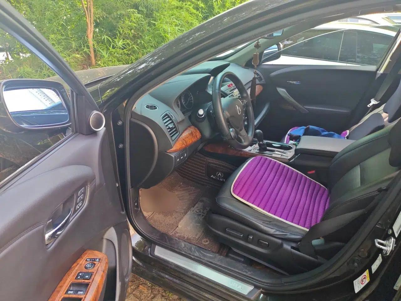 Acura RDX 2013 3.0L Two-Wheel Drive Elite Edition — миниатюра 16